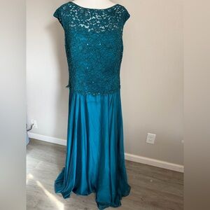 Jade by Jasmine Teal High Illusion Neck Sleeveless Full Length Gown Womens 16